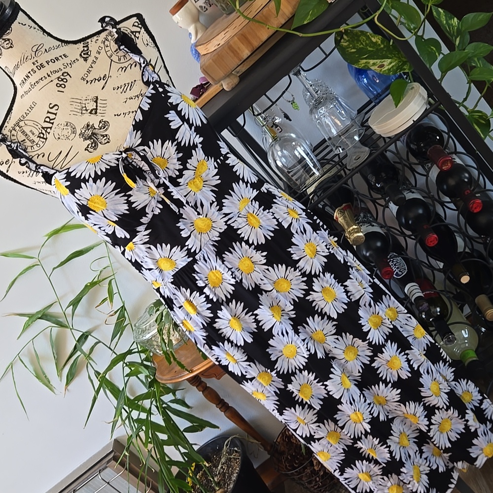 AUW Black and White Midi Dress with Yellow Daisy Print